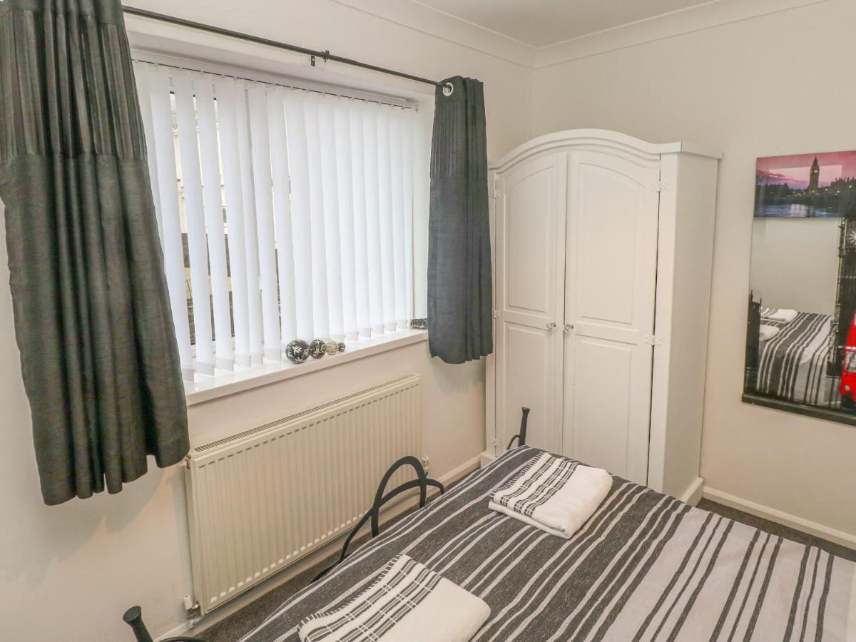 Cwtch Ar Y Mor Villa Burry Port Buitenkant foto