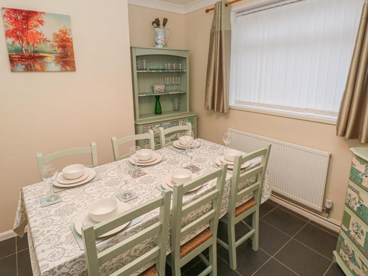 Cwtch Ar Y Mor Villa Burry Port Buitenkant foto
